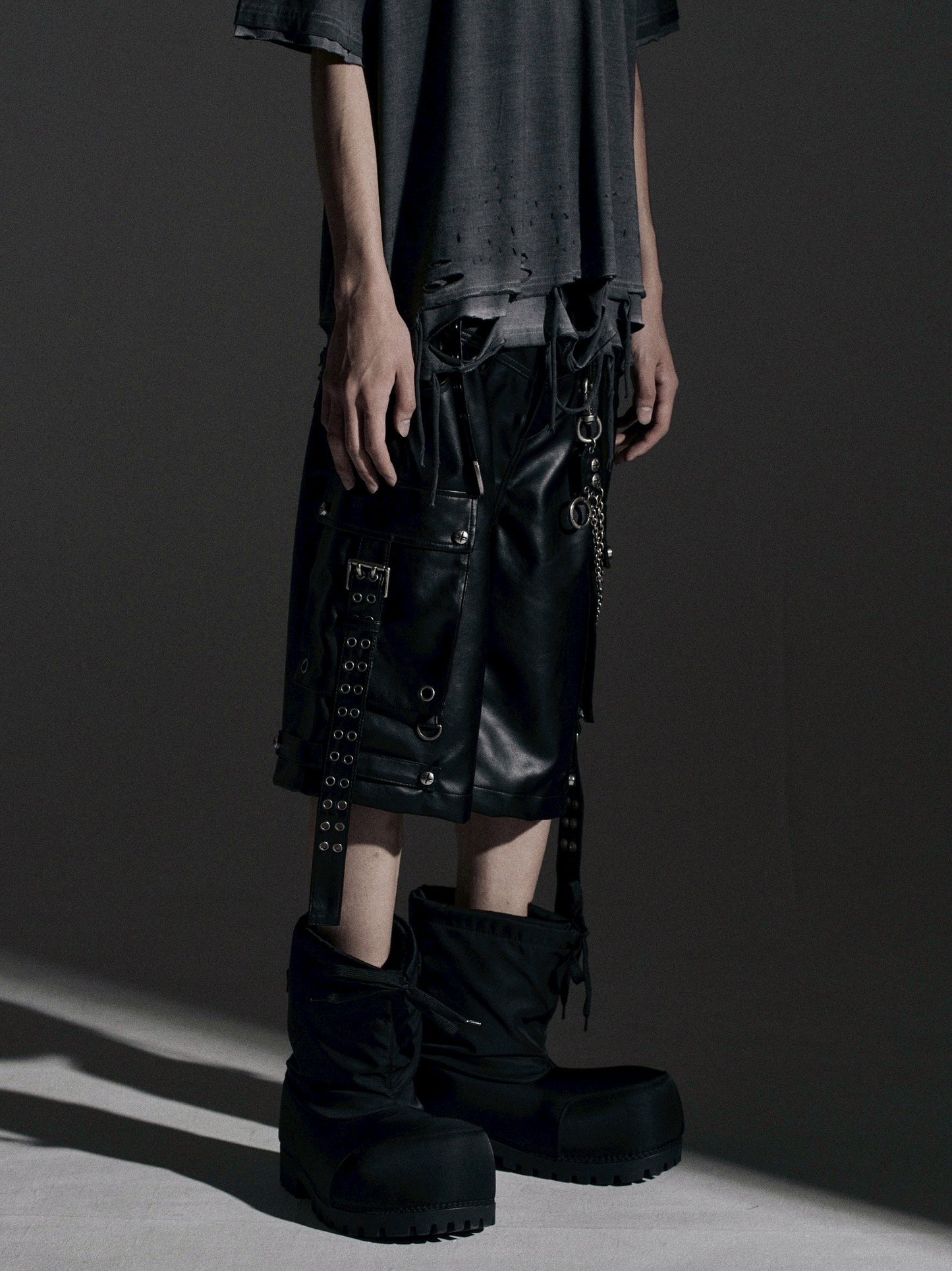 【ROSEN KREUZ】DOUBLE WAIST LEATHER SHORT PANTS