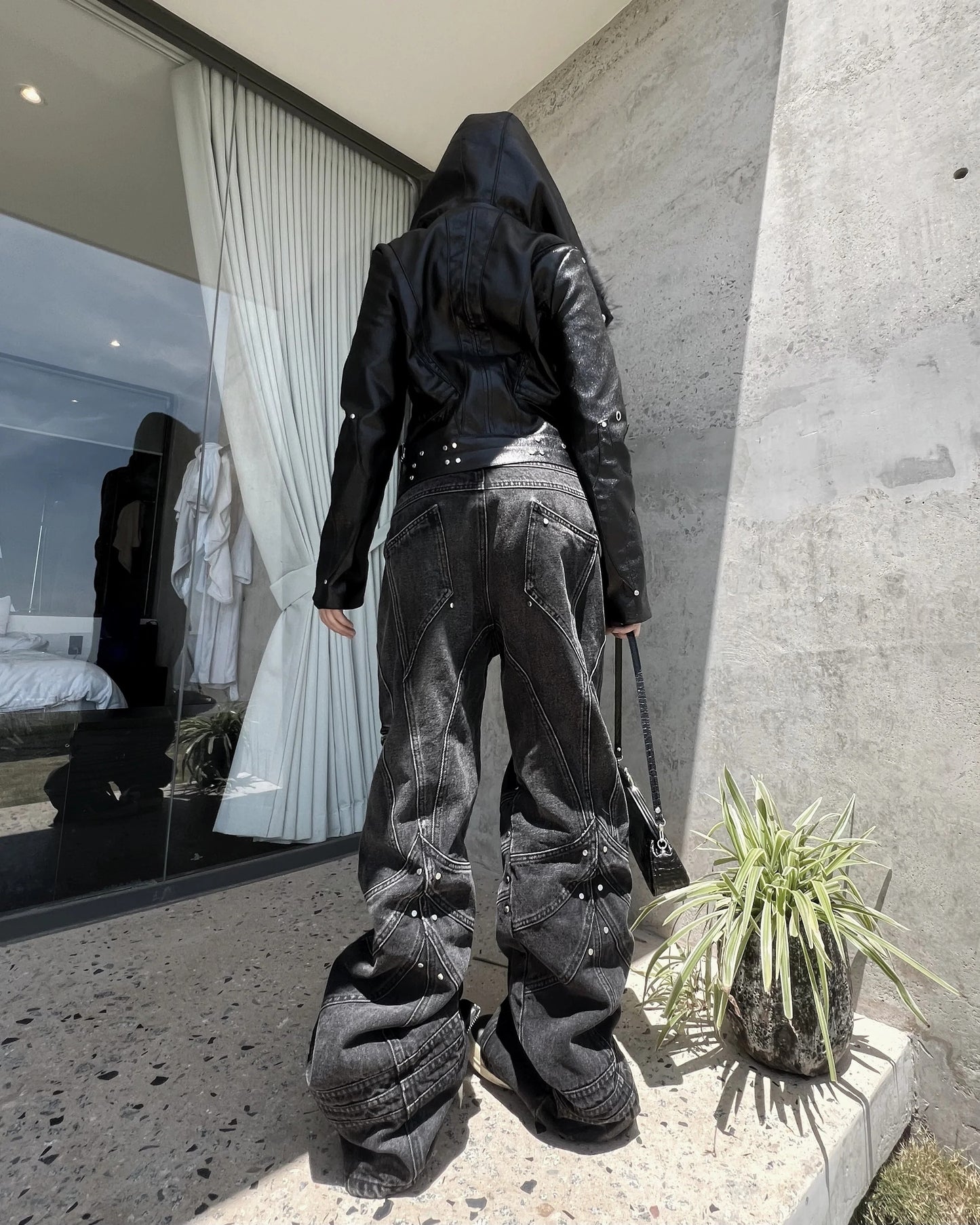 【COZY】"FOUR KNIGHT BAGGY FLARED JEANS"