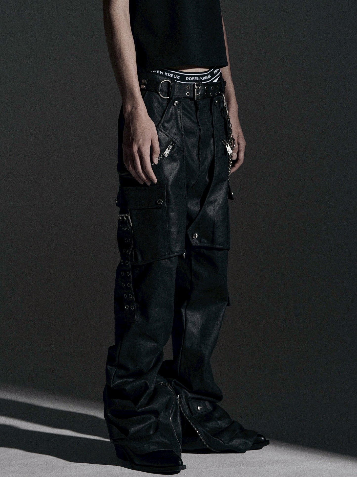 【ROSEN KREUZ】SIDE BELT DOCKING FLARE PANTS (Coating)