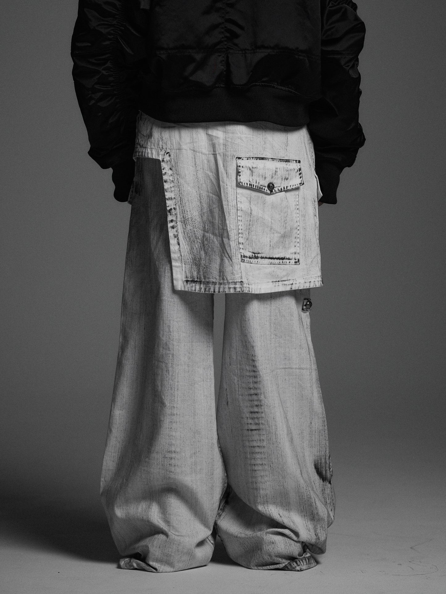 【ROSEN KREUZ】DOCKING SKIRT FLARE WIDE PANTS ( WASHED WHITE)