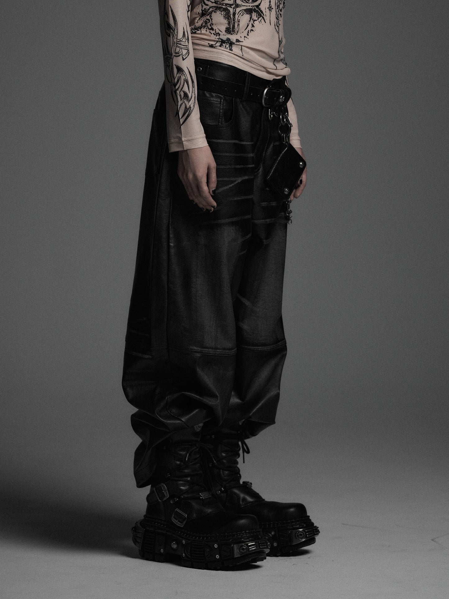 【ROSEN KREUZ】VINTAGE LEATHER WASHED PANTS