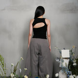 CONRAD SLEEVELESS TOP (BLACK)