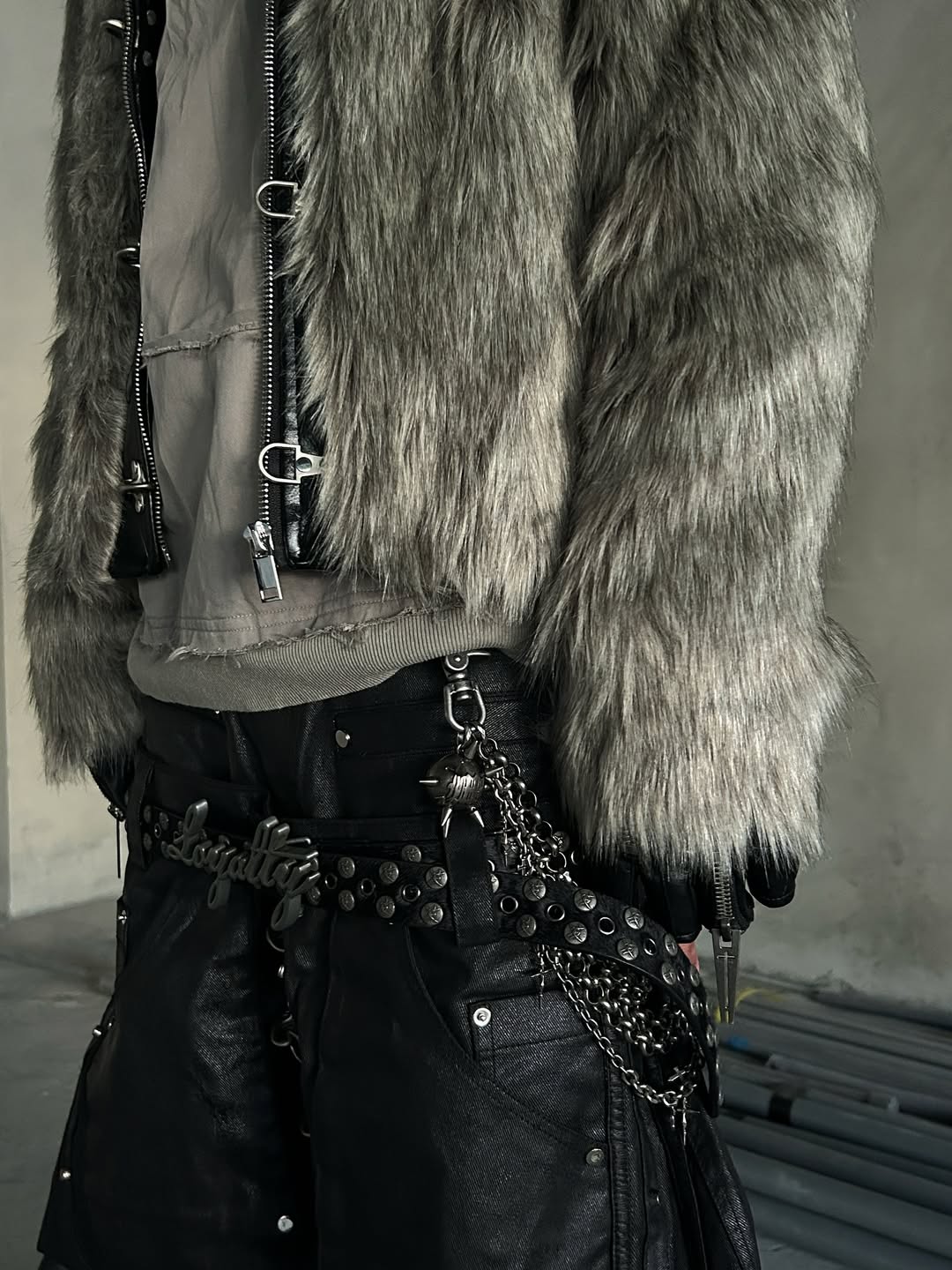 【RICH】Gray Fur Crop Jacket