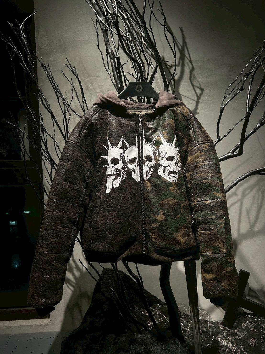 【THOUGHT WE FRIENDS】Double-Sided Bomber Jacket-Green Camo