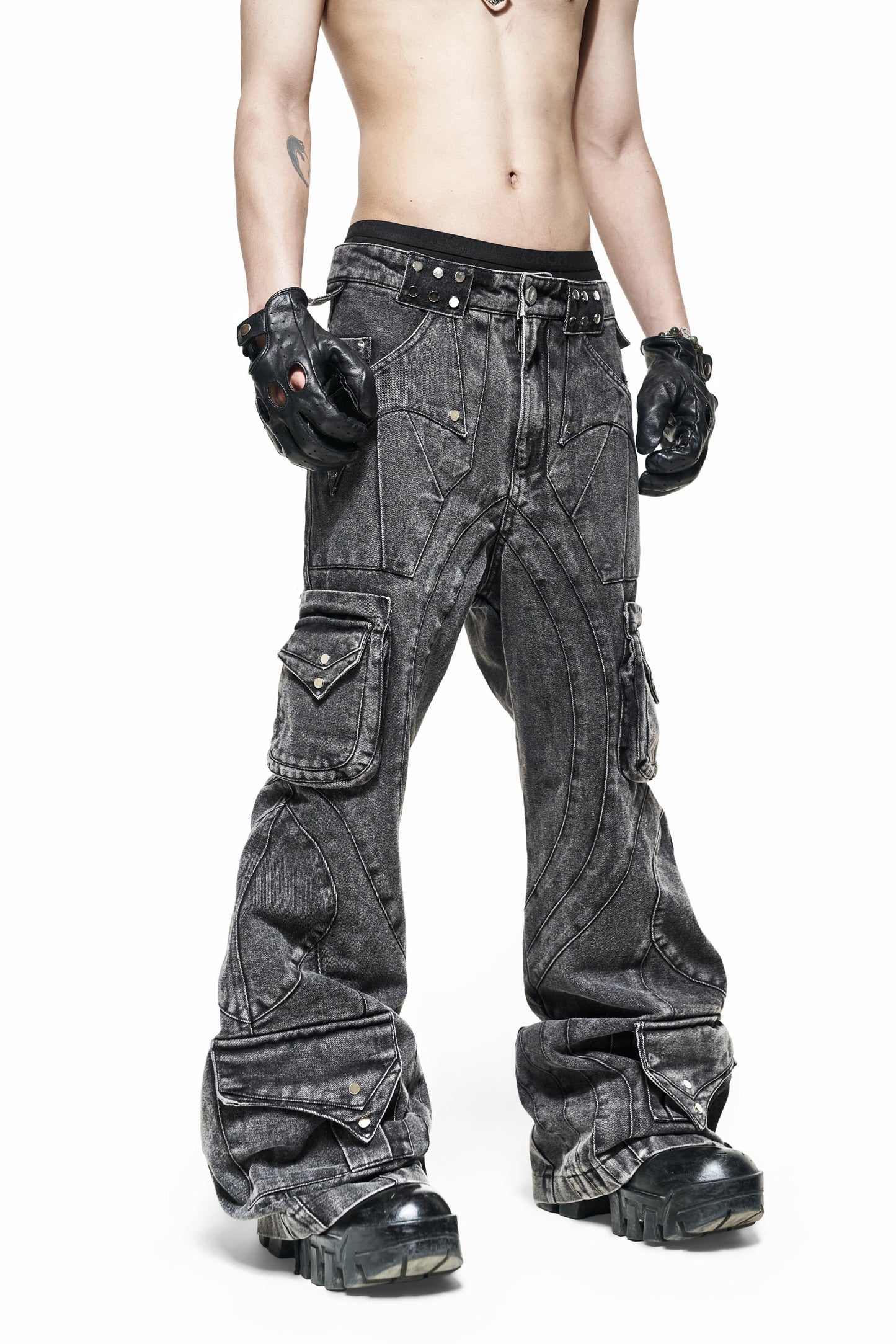 【RICH】Grey Wash Cargo Flare Pants