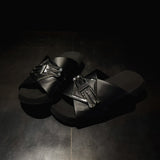 BB icon metal plate leather slides