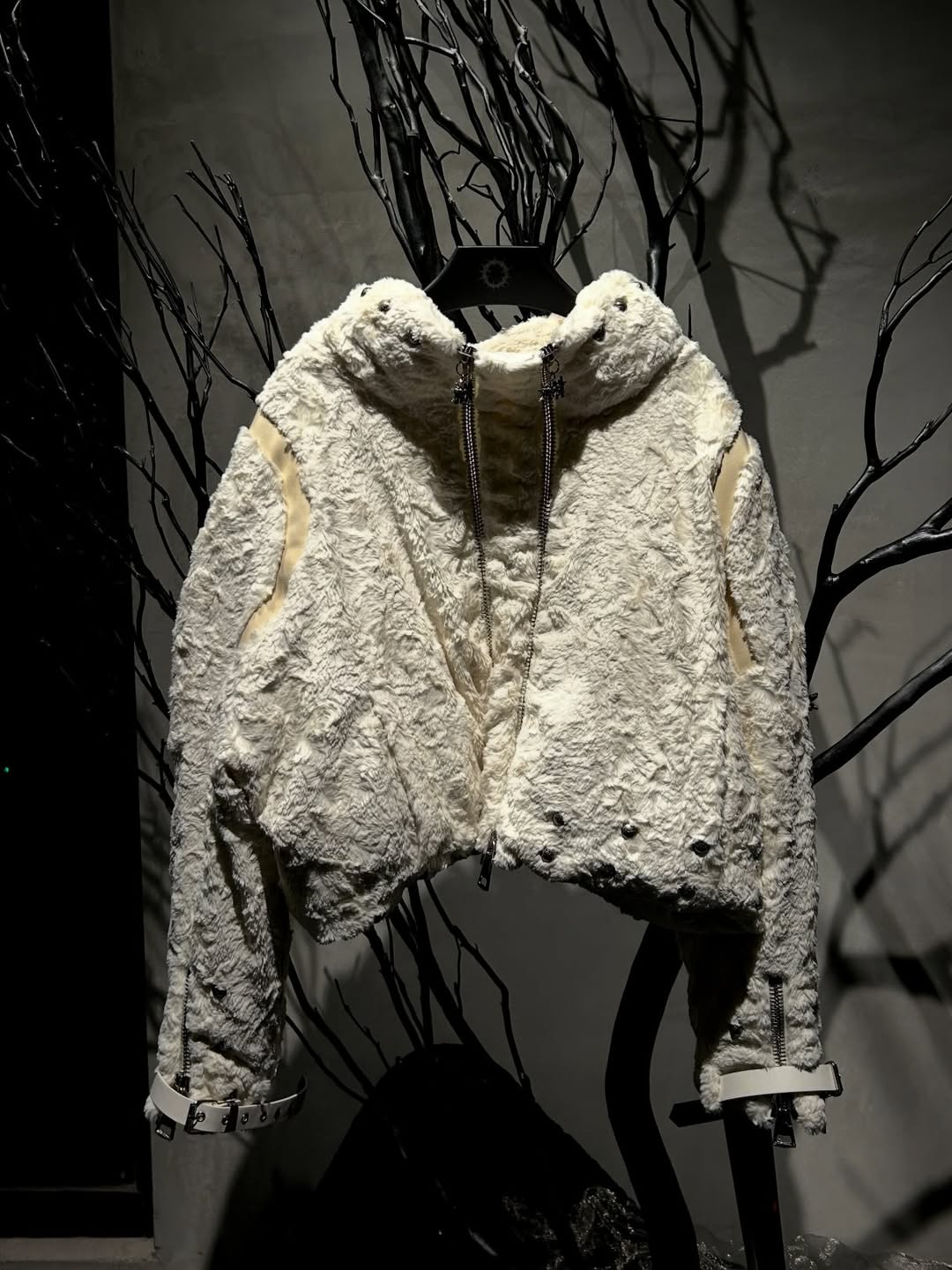 【SATSUN NIGHT】DOUBLE SLIDERS & DOUBLE ZIPPER BEIGE FLEECE JACKET (PRE-ORDER,LIMITED)