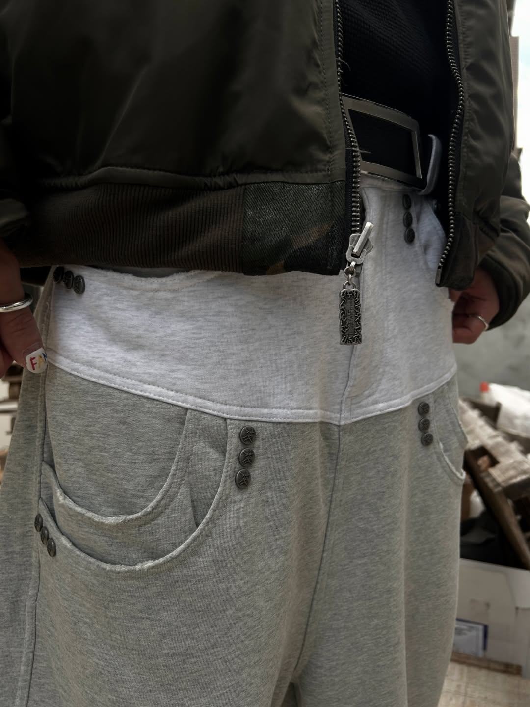 【THOUGHT WE FRIENDS】Double-Layered Sweatpants - Gray