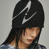 CURVED LOGO BEANIE BLACK