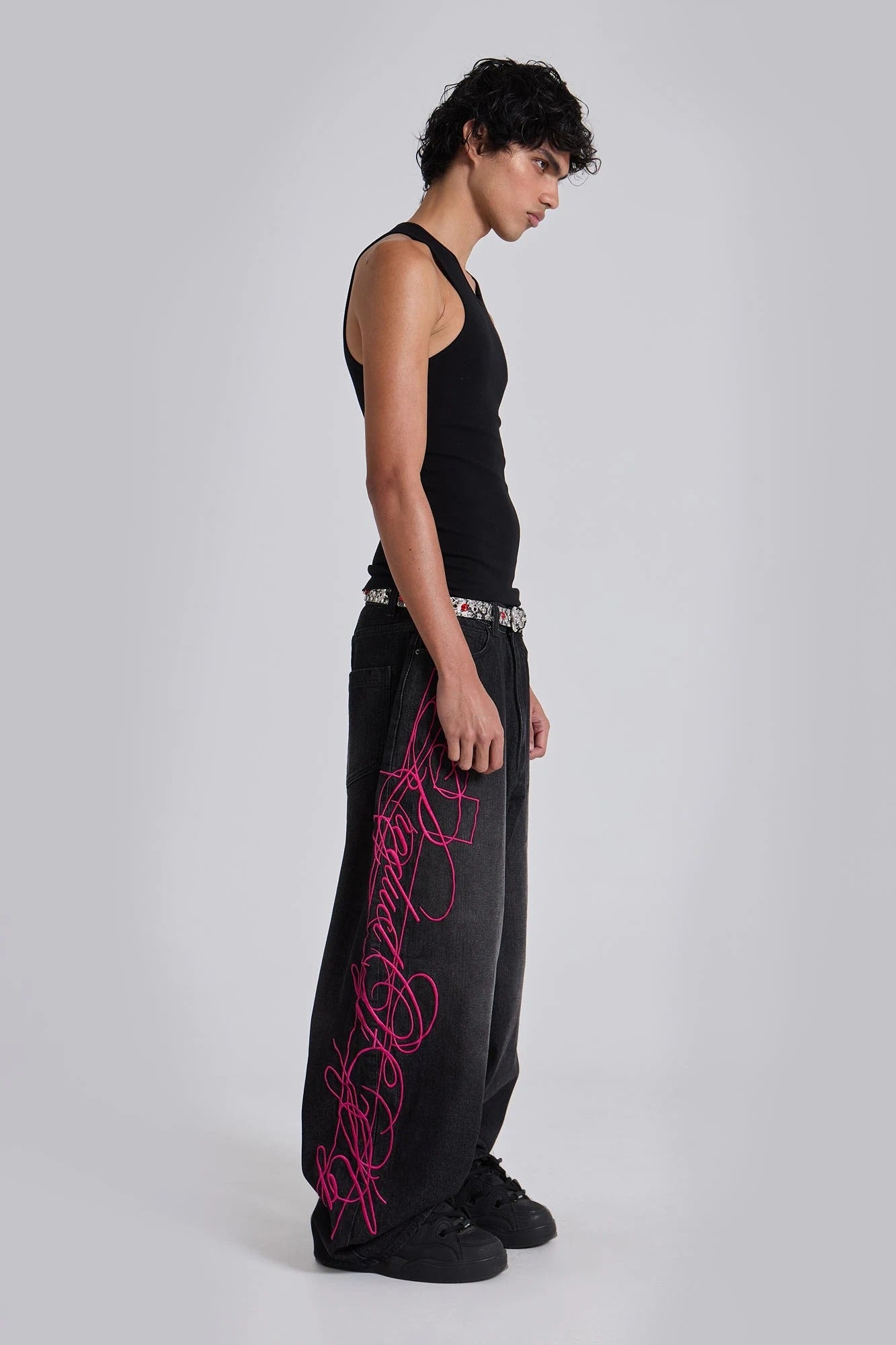 Super Baggy Washed Black Pink Embroidered Retro Jeans