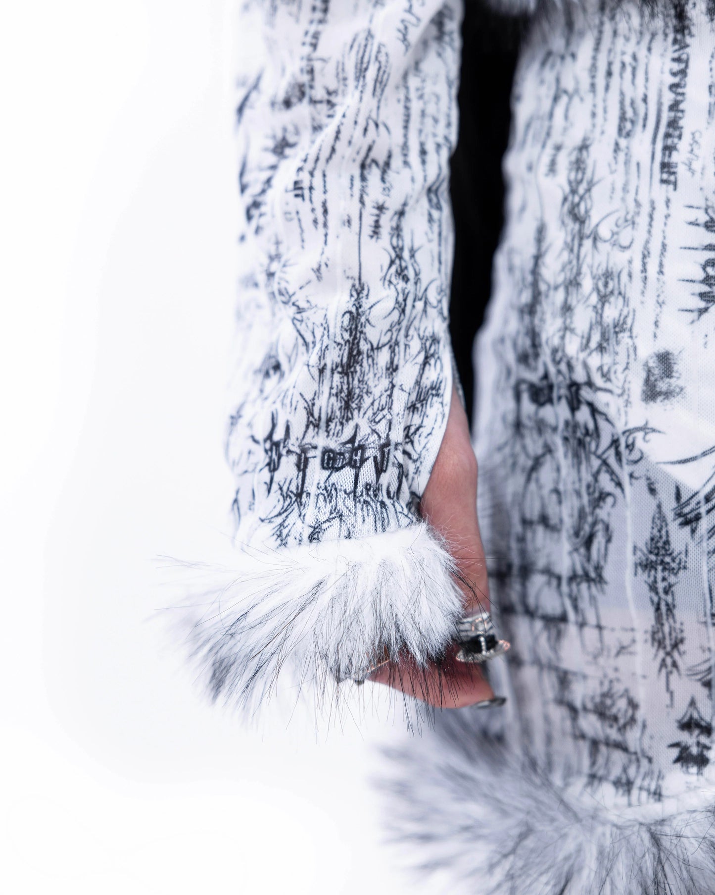 【SATSUN NIGHT】<IT's N0T BLACK & WHITE> - WHITE CYGNUS OLOR