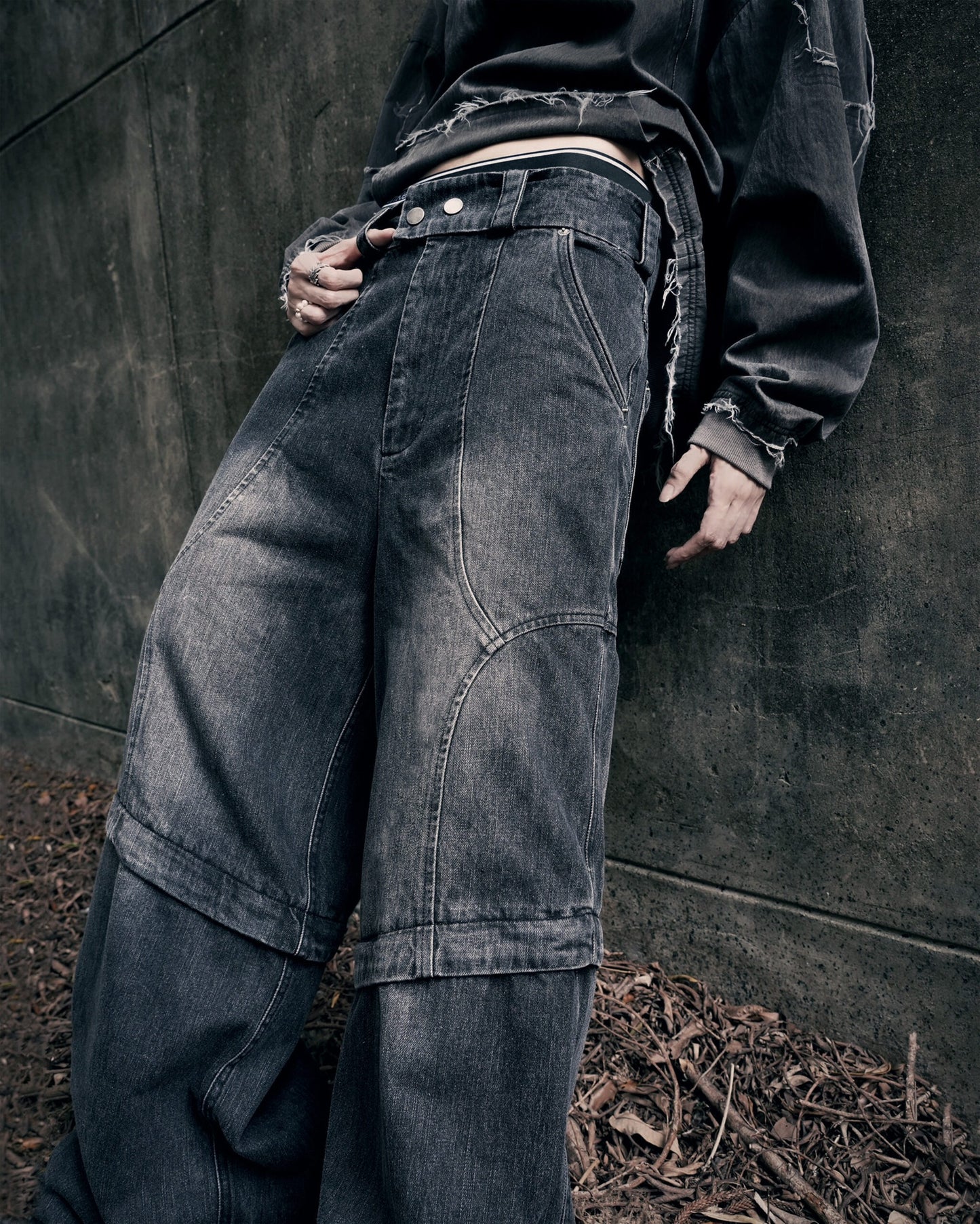 【JIMMY GUTSON】Evolution – Membranous Wing Paneled Wide Denim(black/Washed)