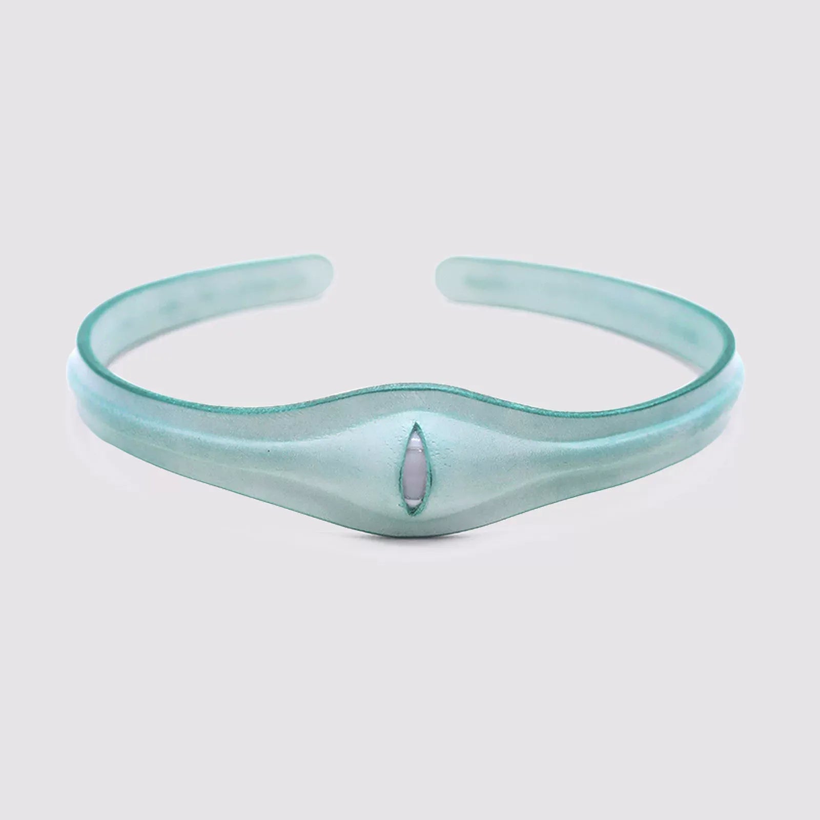 ALL EYES LEATHER CHOKER