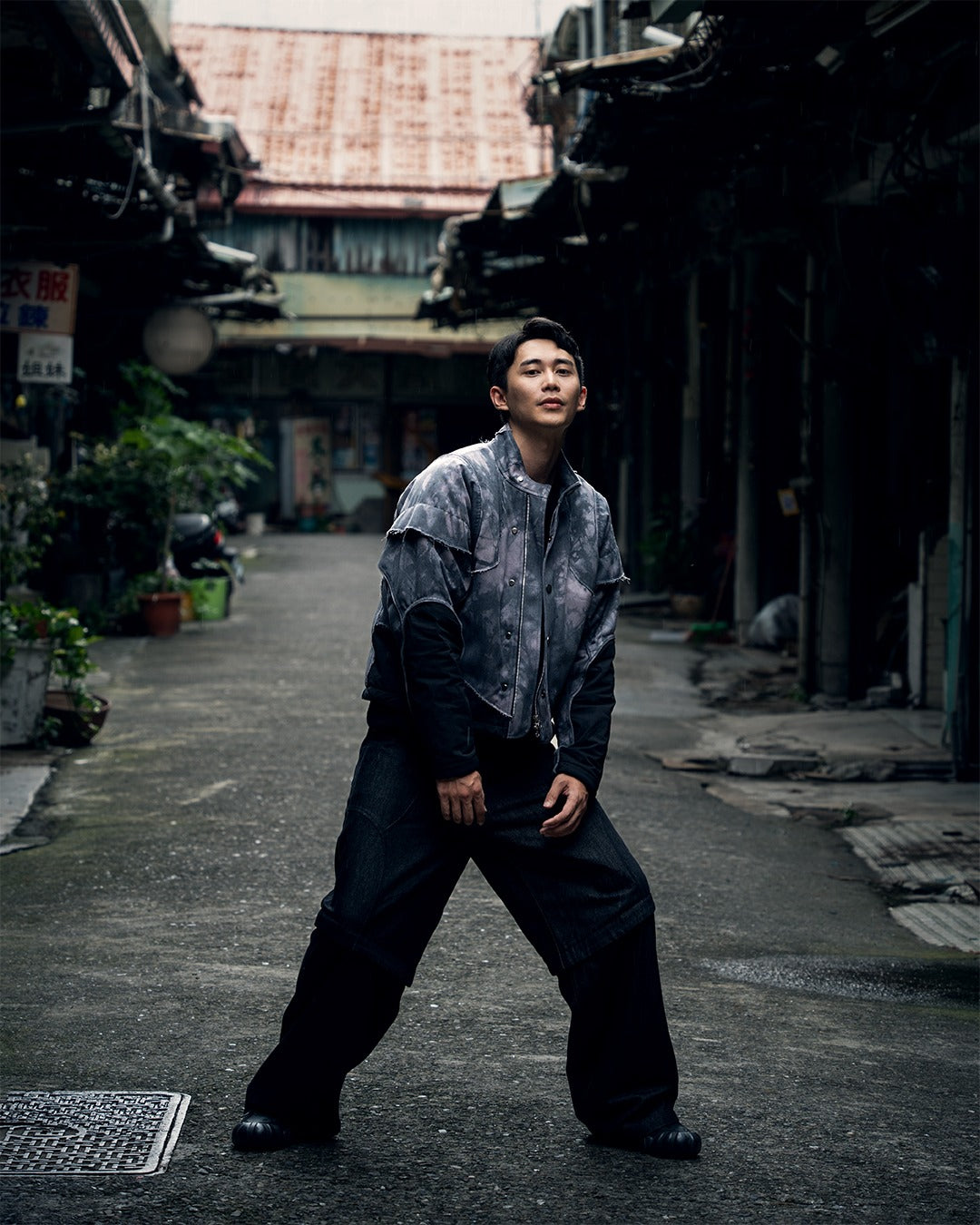 【JIMMY GUTSON】LOW KEY RUN NO.01 / Evolution – Membranous Wing Paneled Wide Denim(black)