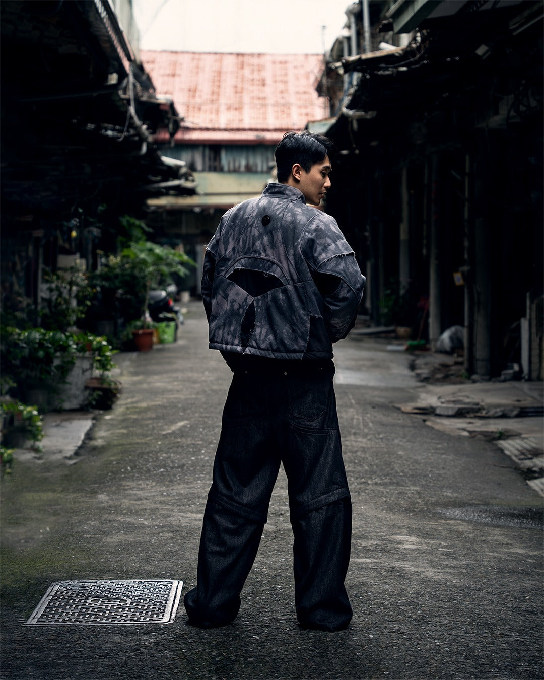 【JIMMY GUTSON】LOW KEY RUN NO.01 / Evolution – Membranous Wing Paneled Wide Denim(black)