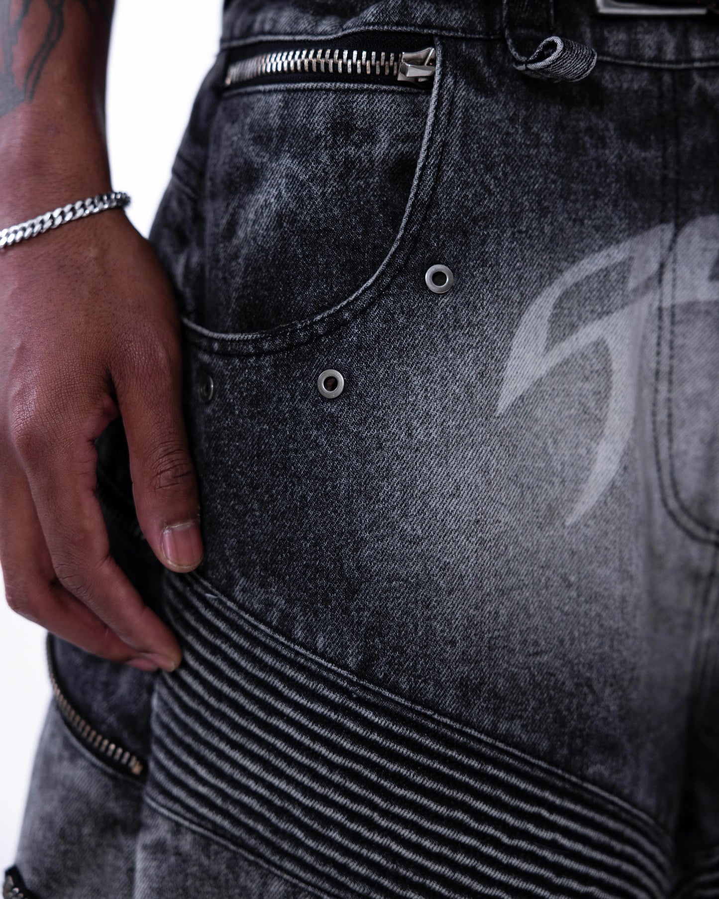 【SATSUN NIGHT】<it n0t black white> HEAVY-DUTY DENIM PANTS - WASHED BLACK</it>