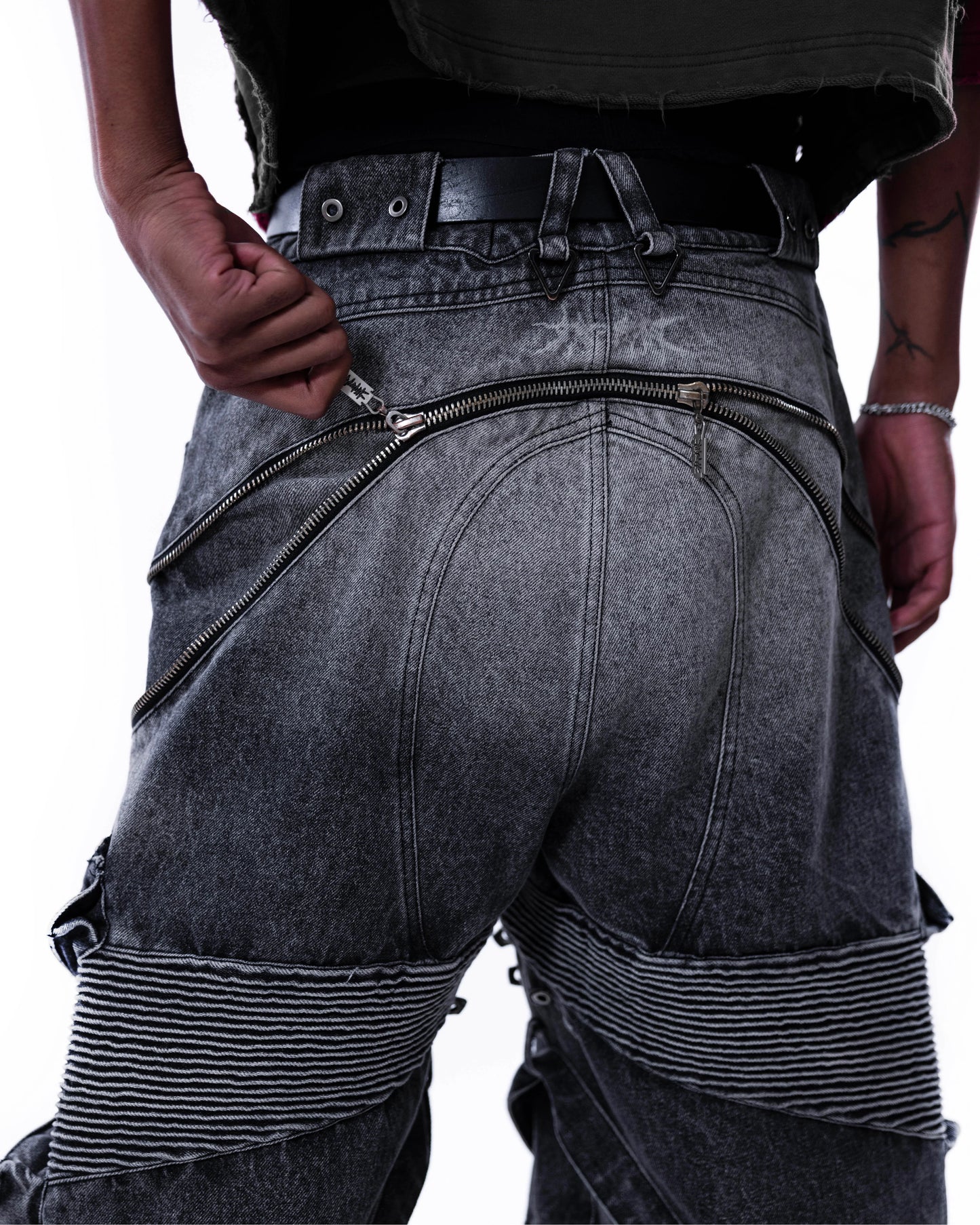 【SATSUN NIGHT】<it n0t black white> HEAVY-DUTY DENIM PANTS - WASHED BLACK</it>