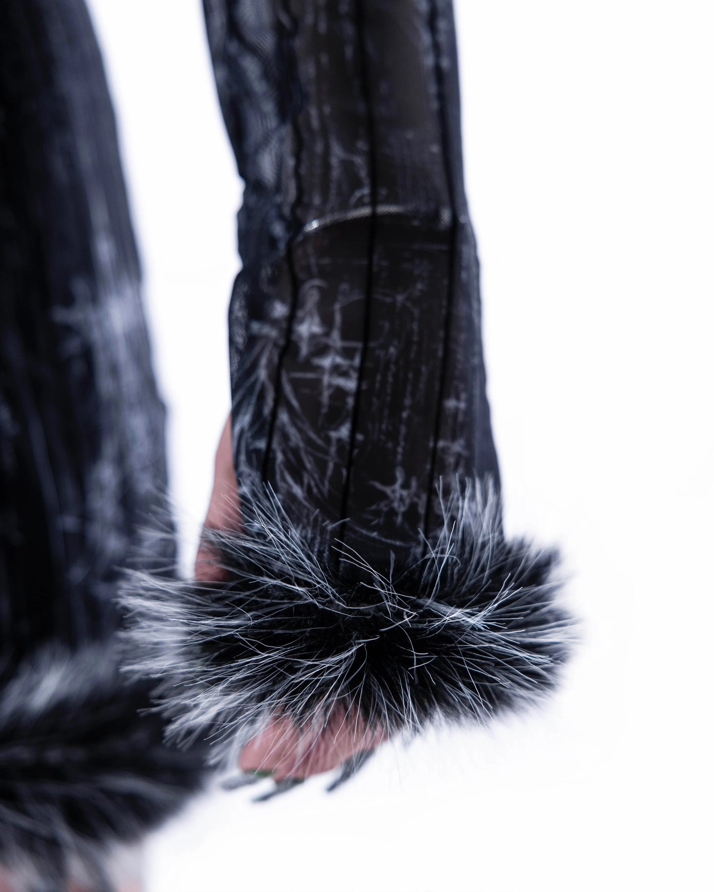 【SATSUN NIGHT】<IT's N0T BLACK & WHITE> - BLACK CYGNUS ATRATUS