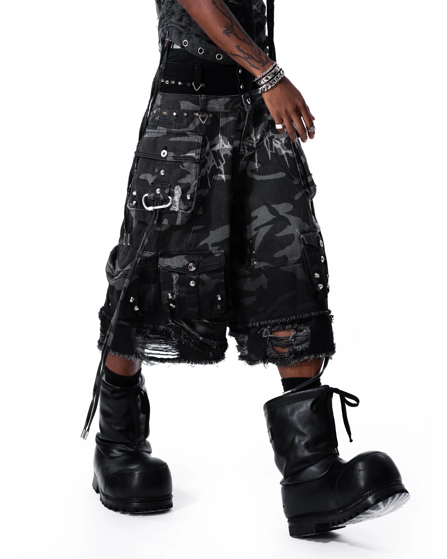 【SATSUN NIGHT】STREET-CAMO 2.0 - WASHED GREY DENIM SHORTS