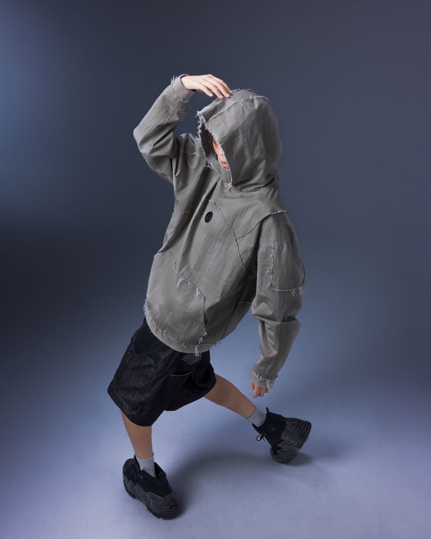 【JIMMY GUTSON】Modular – Clypeus Hooded Top(Grayish Khaki)