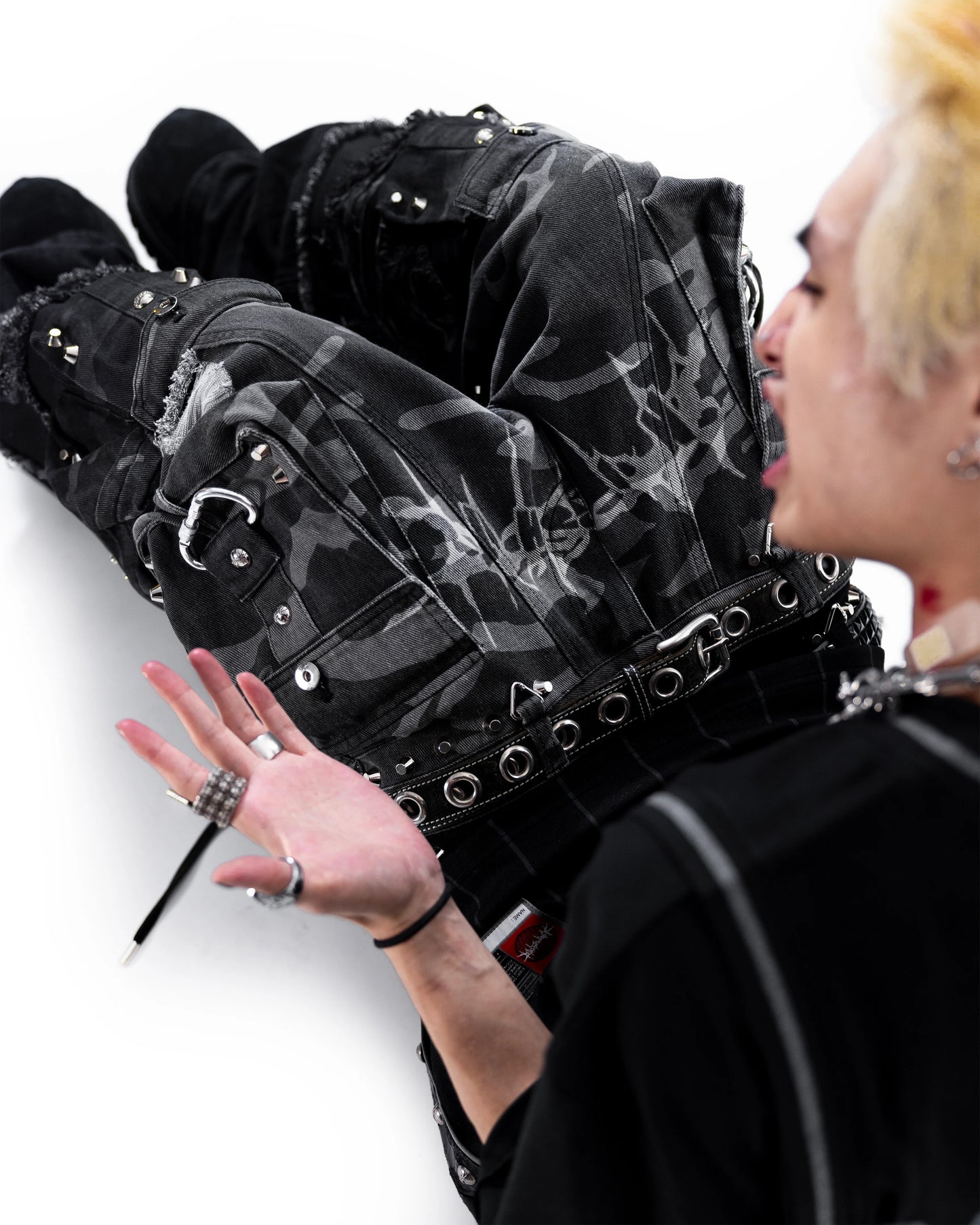 【SATSUN NIGHT】STREET-CAMO 2.0 - WASHED GREY DENIM SHORTS