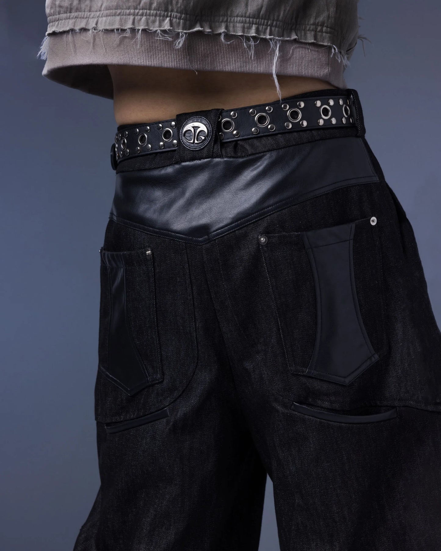 【JIMMY GUTSON】Evolution – Membranous Wing Paneled Wide Denim(black/Leather Spliced)