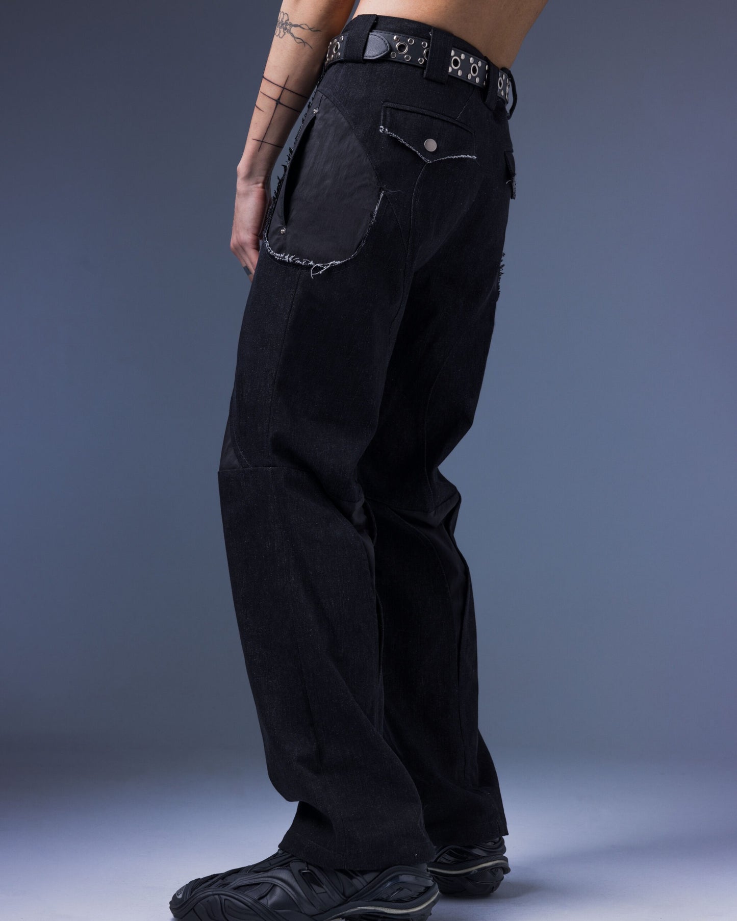 【JIMMY GUTSON】Biomimetic – Appendicular Structure Straight Pants (black)