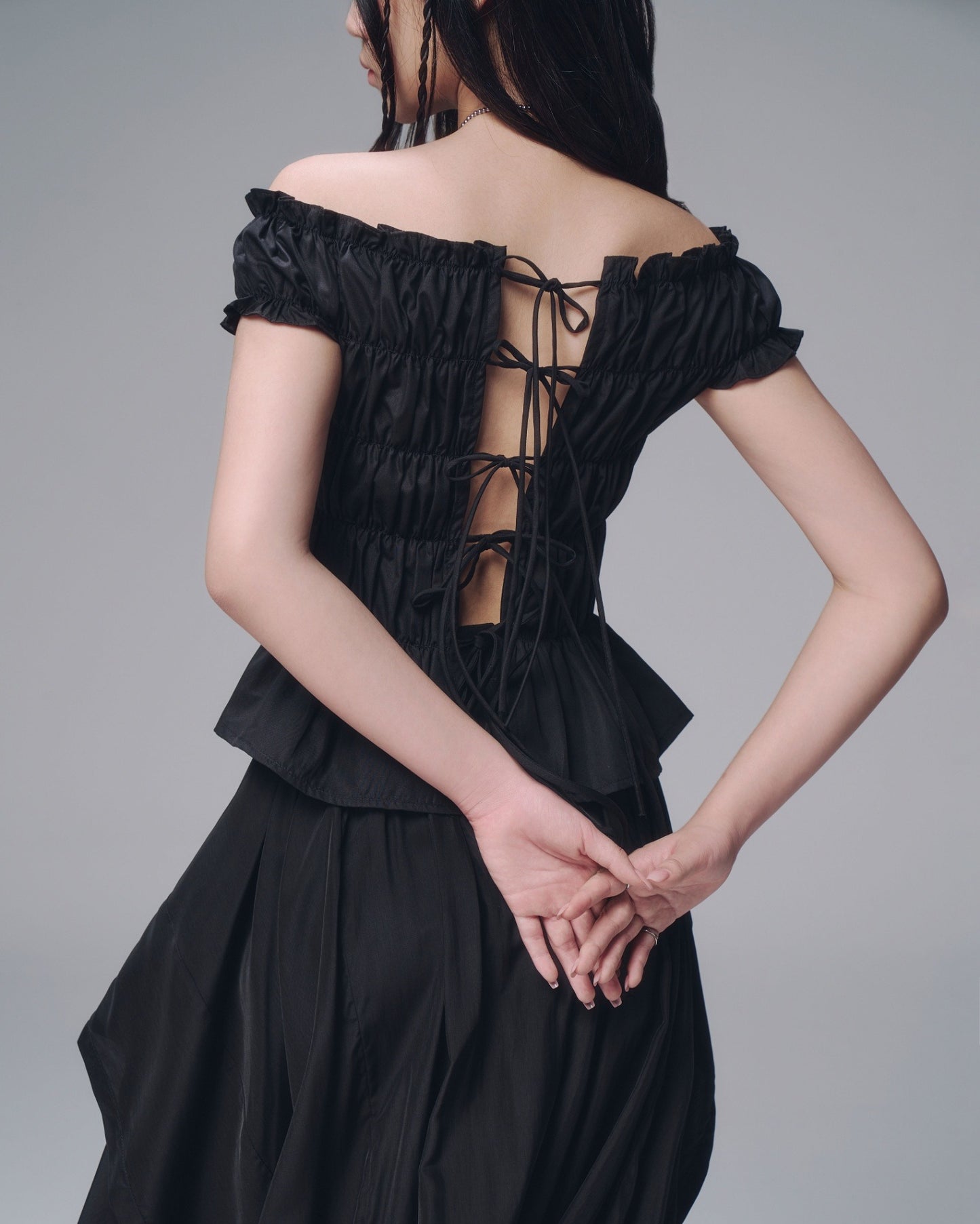 【BUNNYHILL CONCEPT】DAWSEY TOP (BLACK)