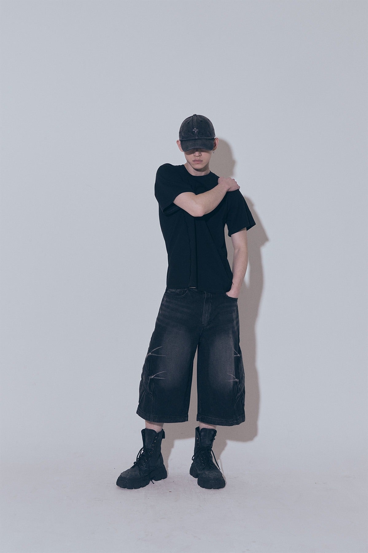 【BLR BLUER】CURVED COVER CARGO BERMUDA WASHING DENIM PANTS 
