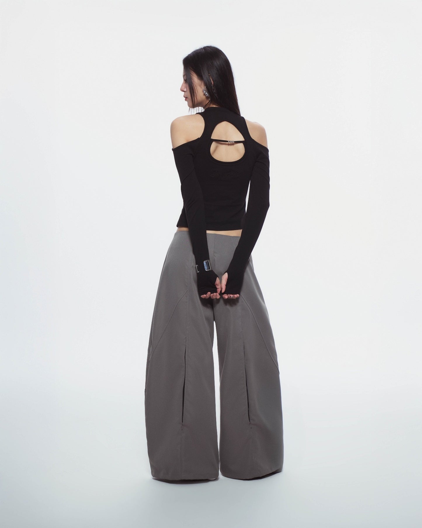 【BUNNYHILL CONCEPT】CASPIAN LONG SLEEVE TOP (BLACK)