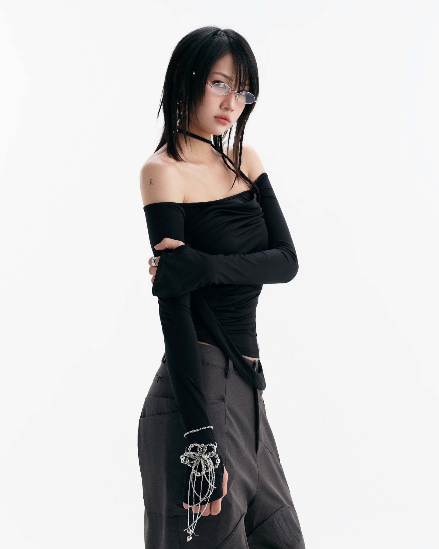 【BUNNYHILL CONCEPT】MELVIN LONG SLEEVE TOP (BLACK)