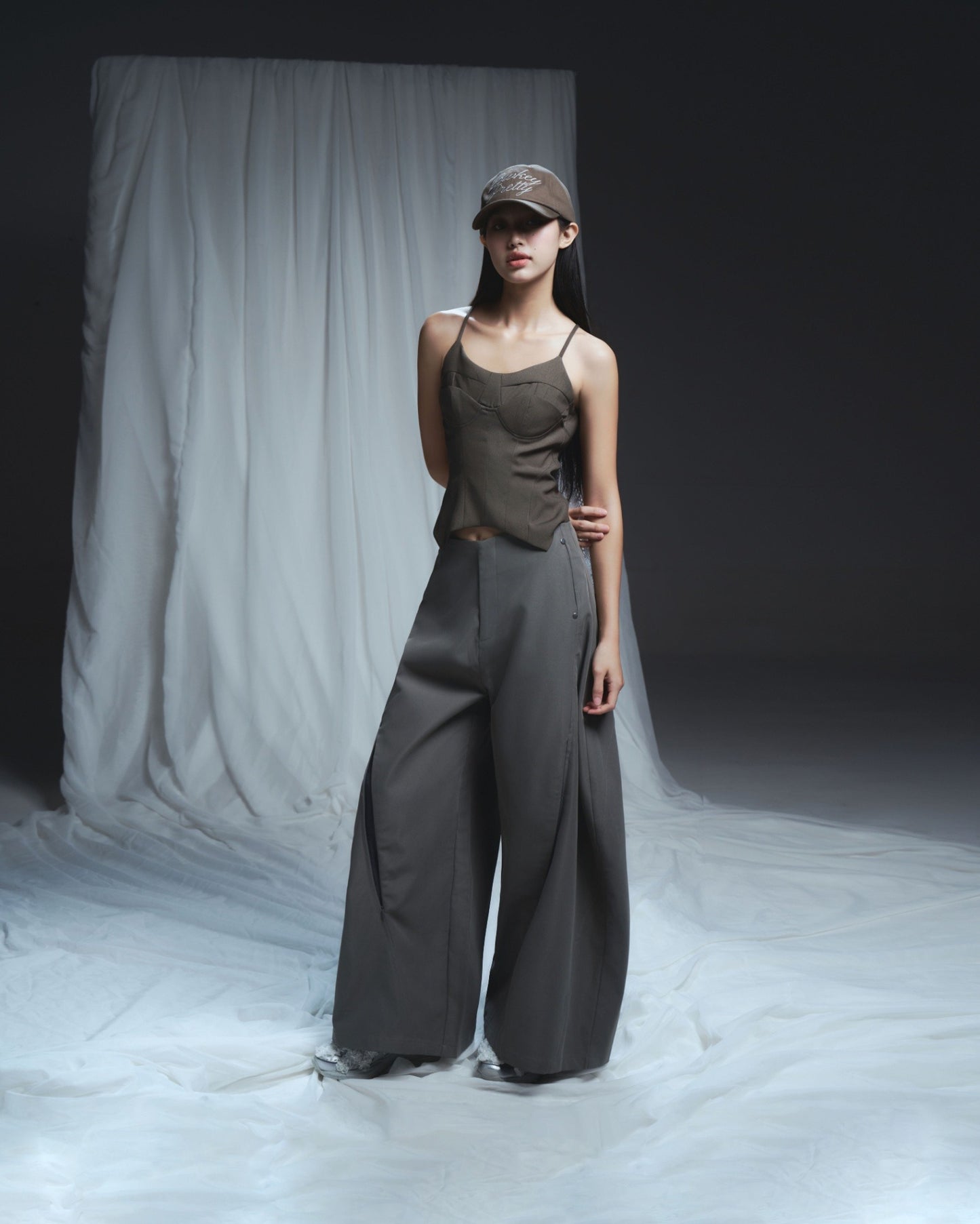 【BUNNYHILL CONCEPT】LUDOVIC PANTS (GREY)