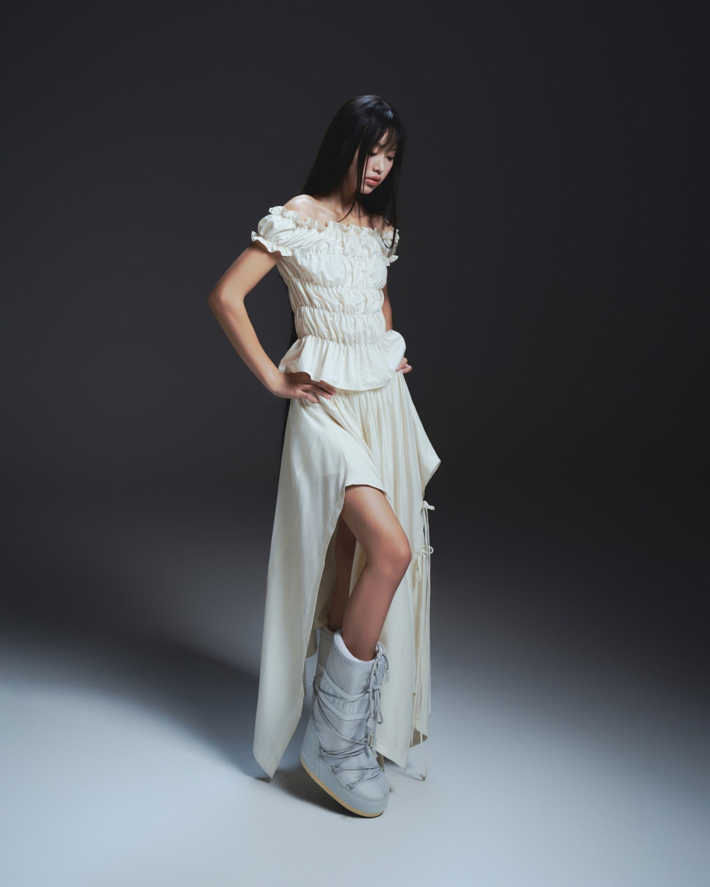 【BUNNYHILL CONCEPT】TWYLA SKIRT (IVORY)