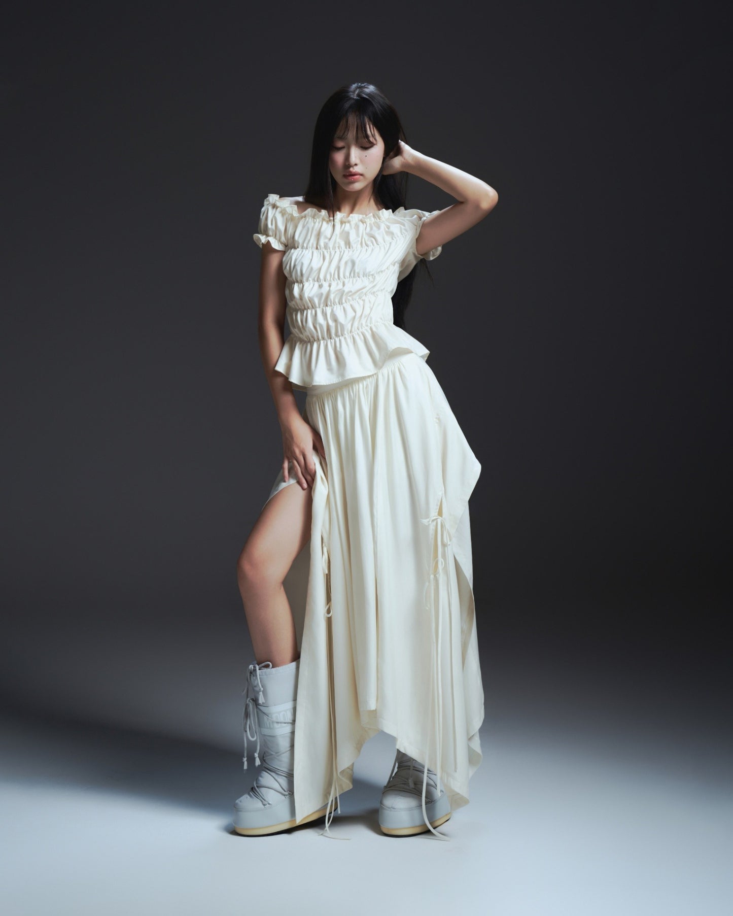 【BUNNYHILL CONCEPT】TWYLA SKIRT (IVORY)