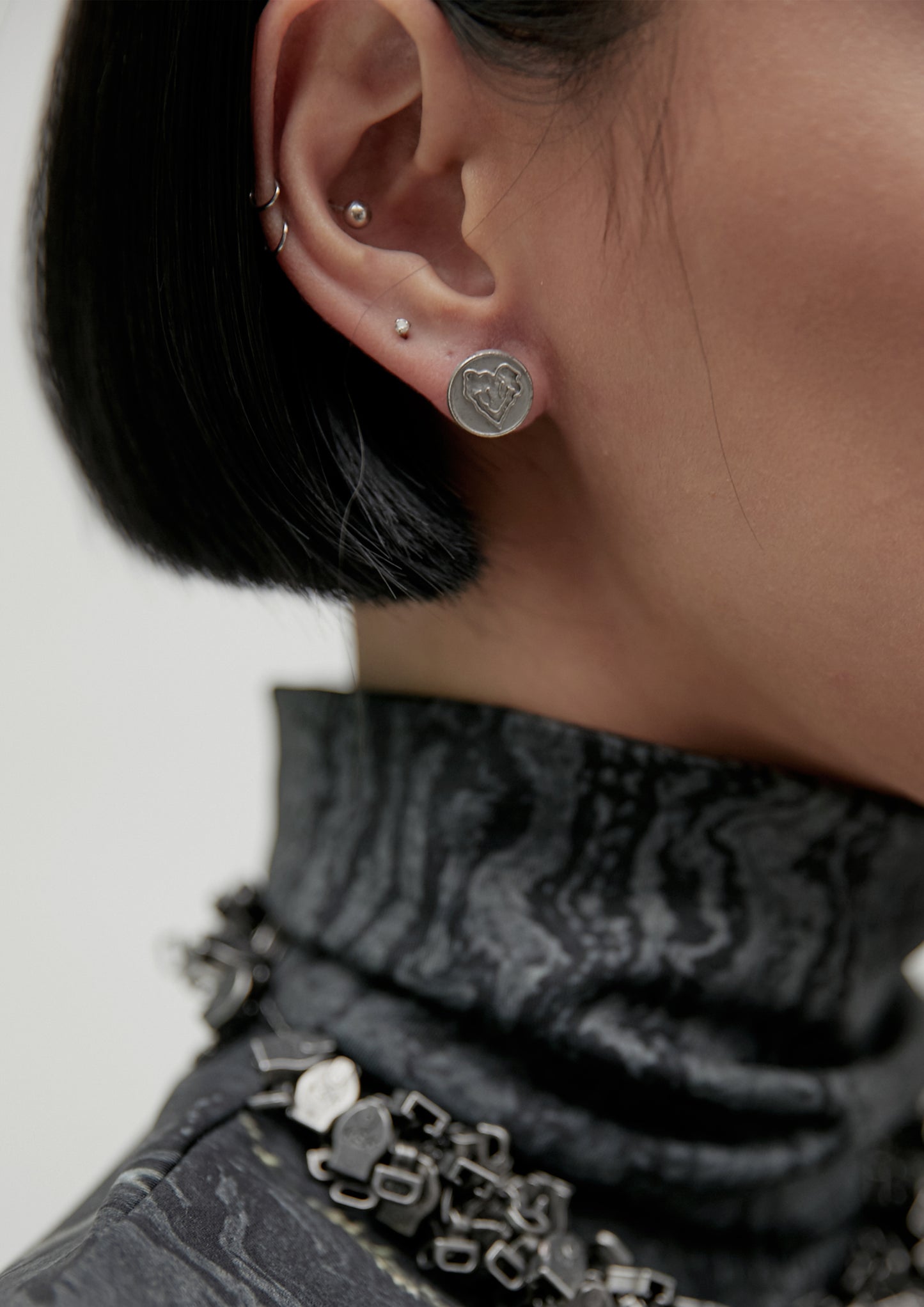 【JENN LEE】Flowing Heart Penny Earrings (Clip-On)