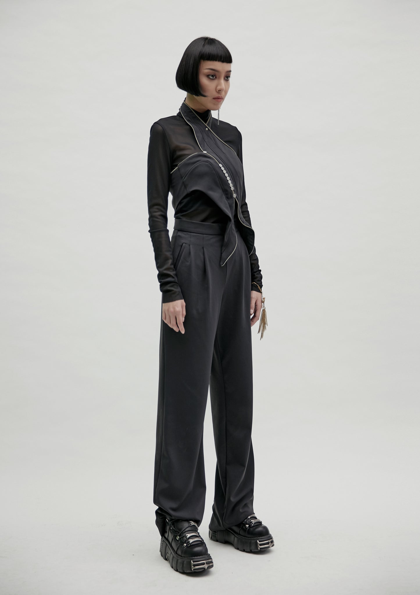 【JENN LEE】Goethe button zip halter neck vest