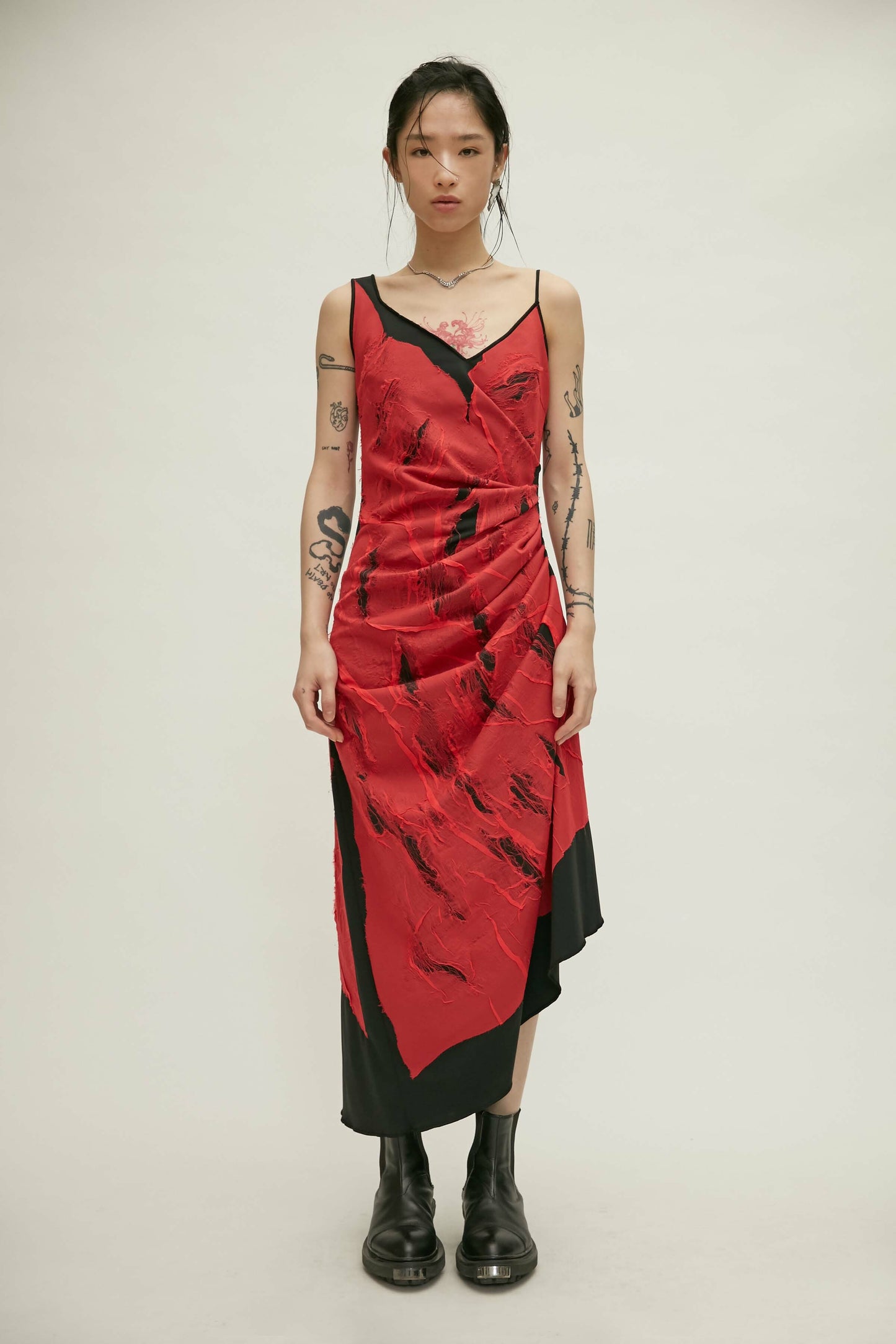 【JENN LEE】 Ripped lining Roman pleated dress